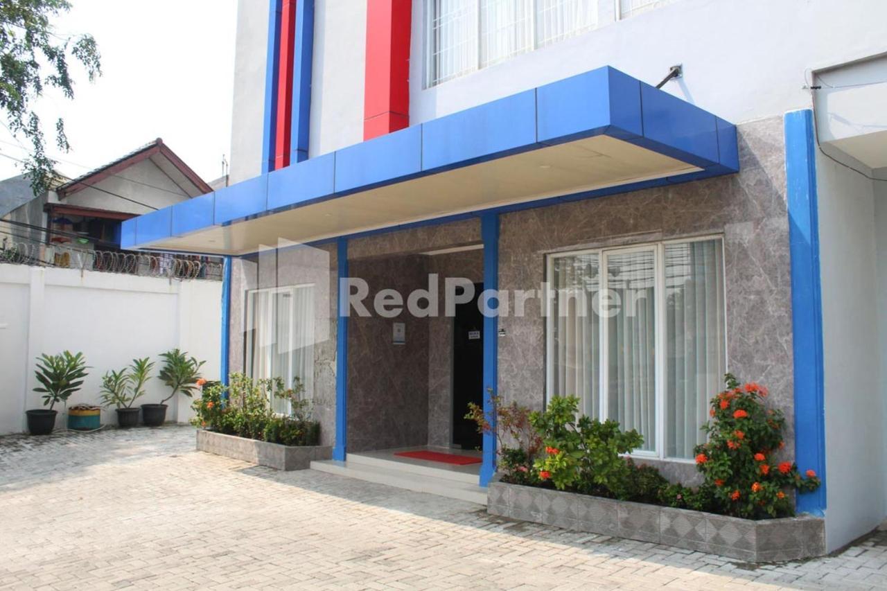 Brahma Hotel RedPartner Jakarta Exterior foto