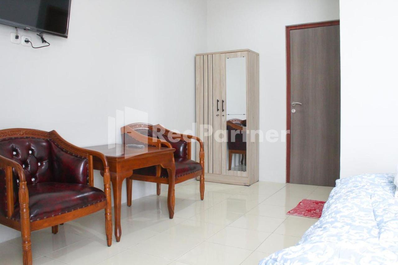 Brahma Hotel RedPartner Jakarta Exterior foto
