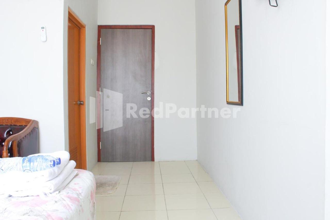 Brahma Hotel RedPartner Jakarta Exterior foto